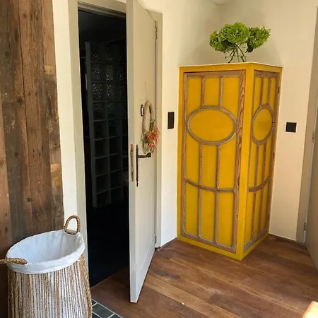 La Petite Maison